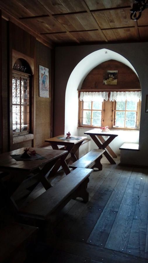 Burg Finstergrun Albergue Ramingstein Exterior foto
